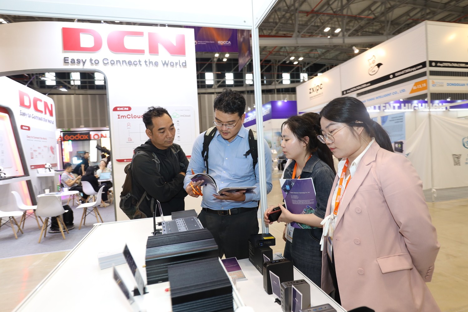 国际涂料工业展现场照片