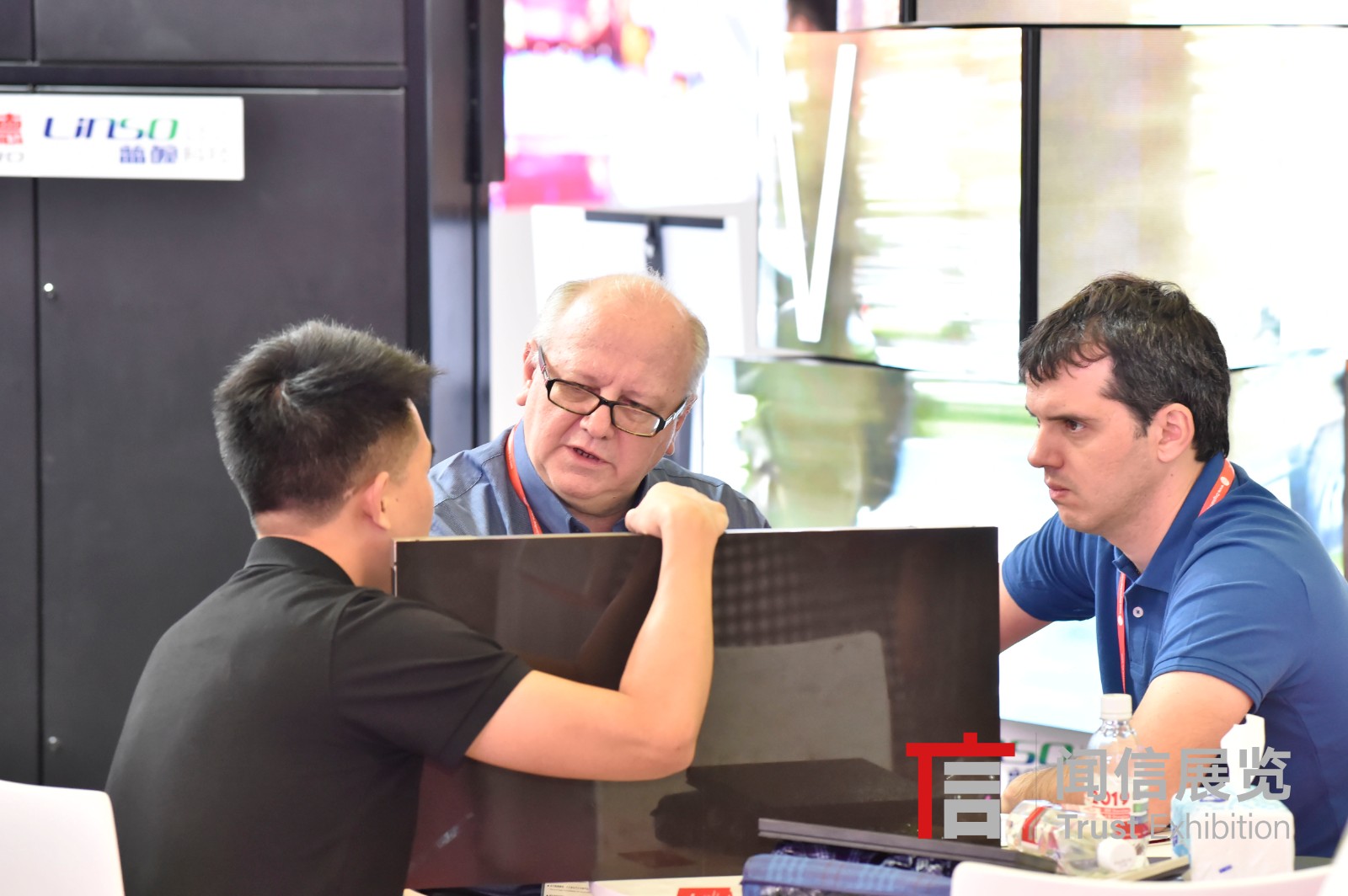 国际涂料工业展现场照片