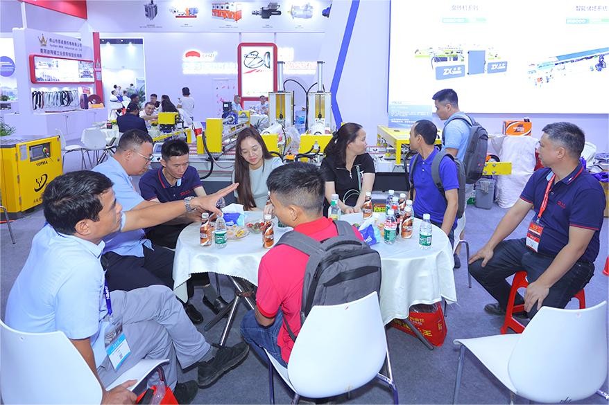 国际涂料工业展现场照片