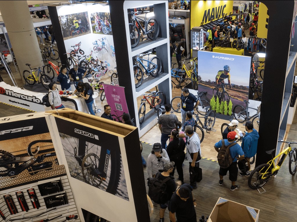 国际涂料工业展现场照片