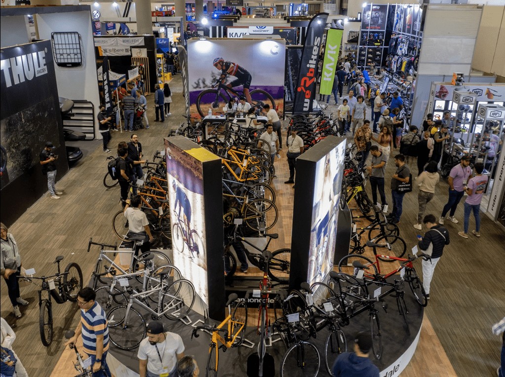 国际涂料工业展现场照片