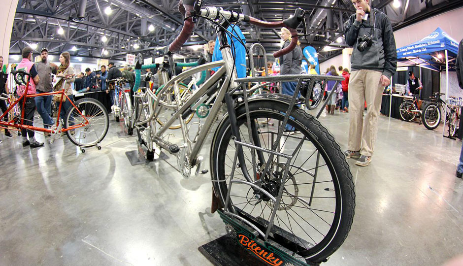 国际涂料工业展现场照片