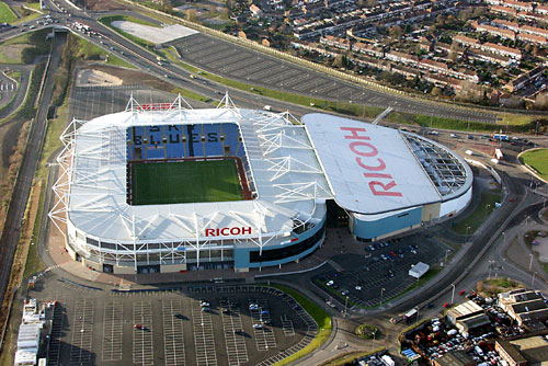 考文垂理光运动场