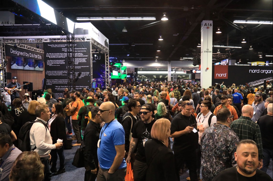 国际涂料工业展现场照片