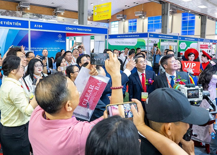 国际涂料工业展现场照片