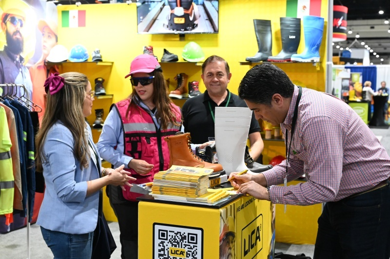 国际涂料工业展现场照片