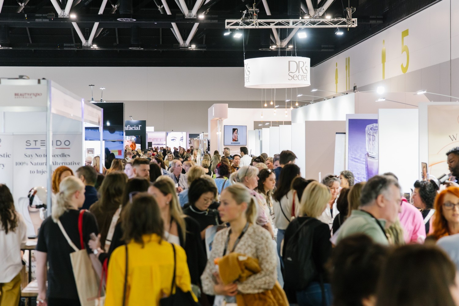 国际涂料工业展现场照片