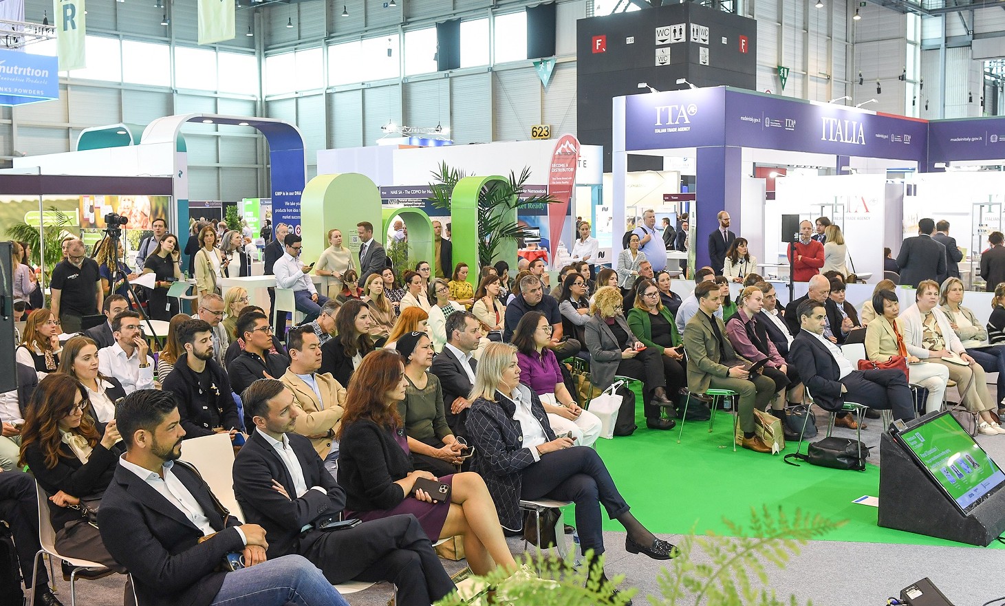 国际涂料工业展现场照片