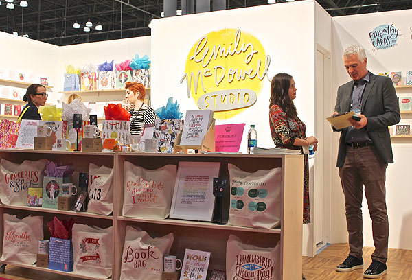 国际涂料工业展现场照片