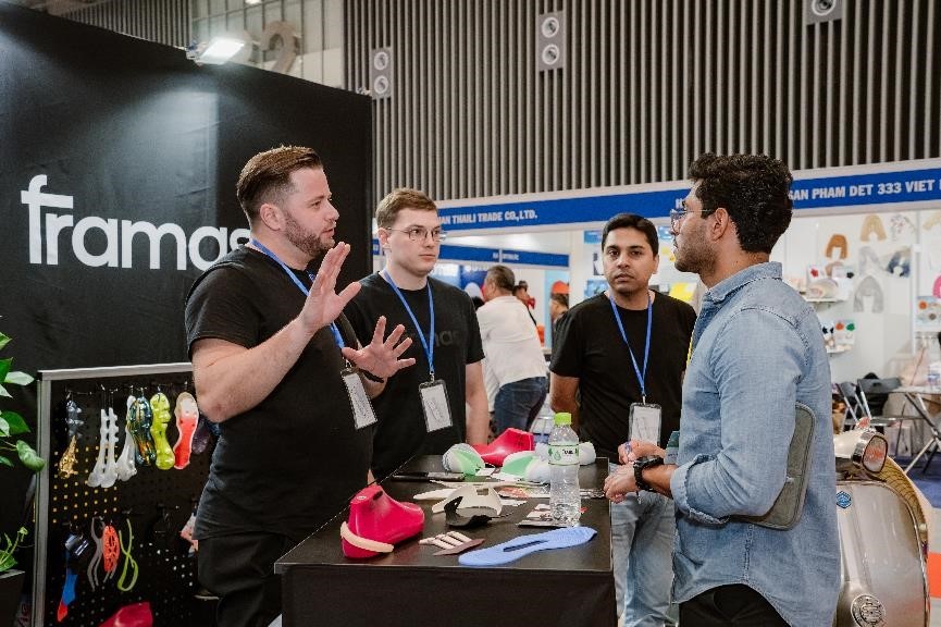 国际涂料工业展现场照片