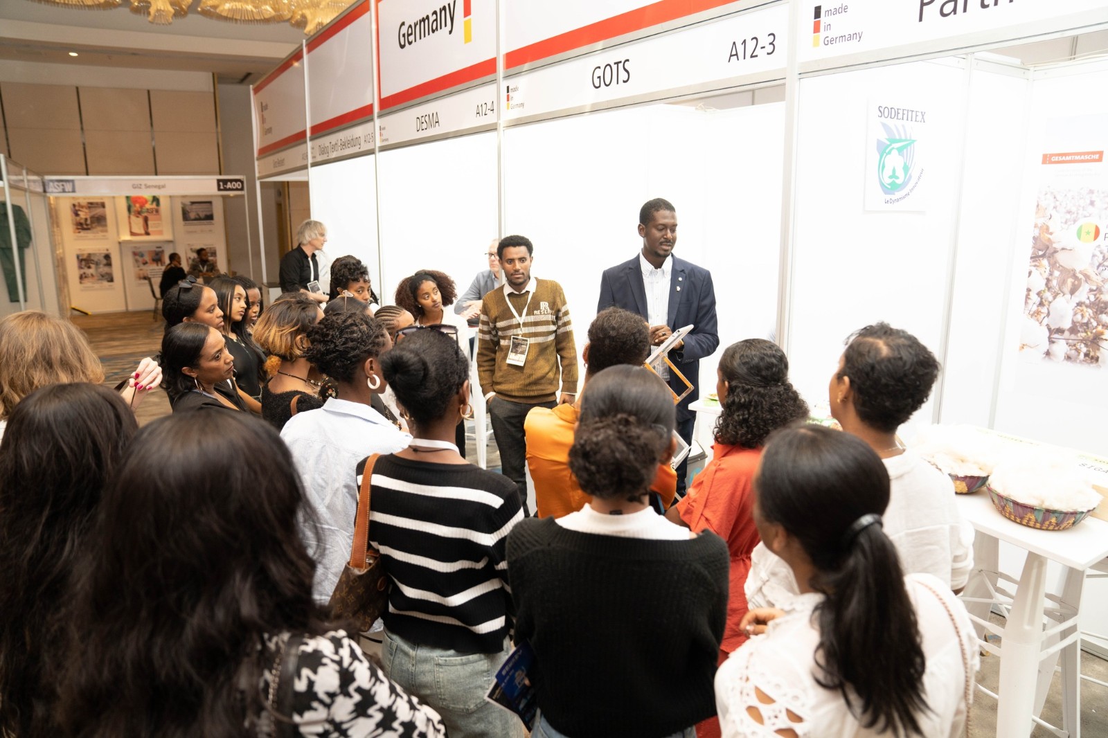 国际涂料工业展现场照片