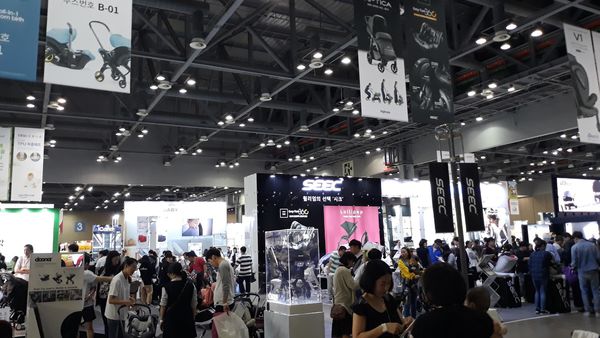 国际涂料工业展现场照片