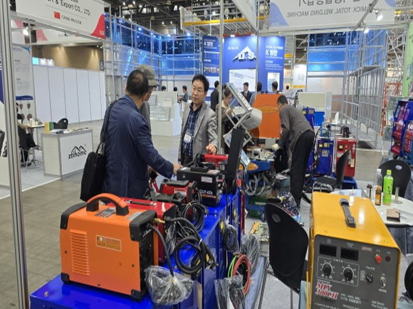 国际涂料工业展现场照片