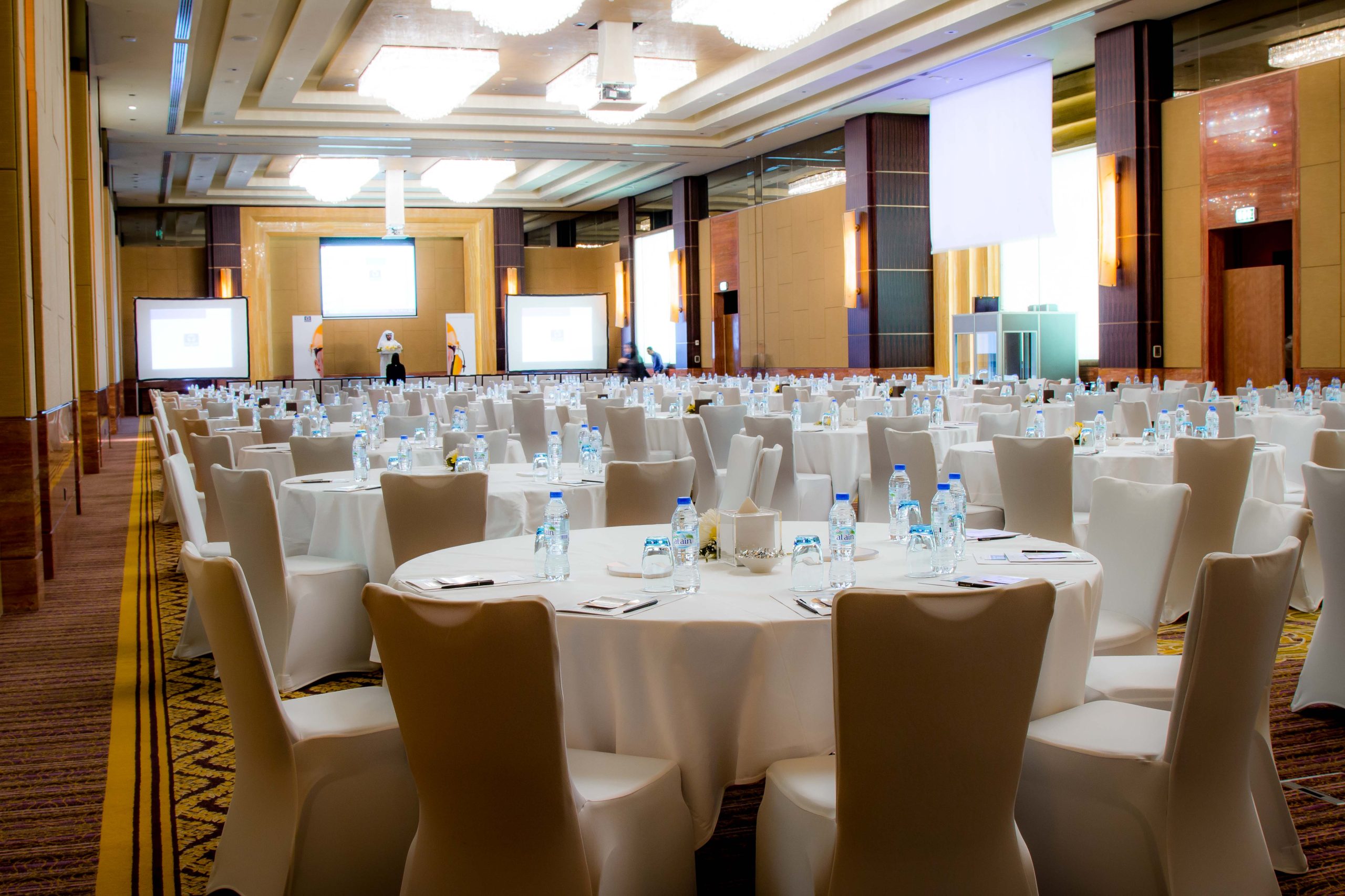 阿联酋阿布扎比数据中心展览会 Data Center World Middle East 现场